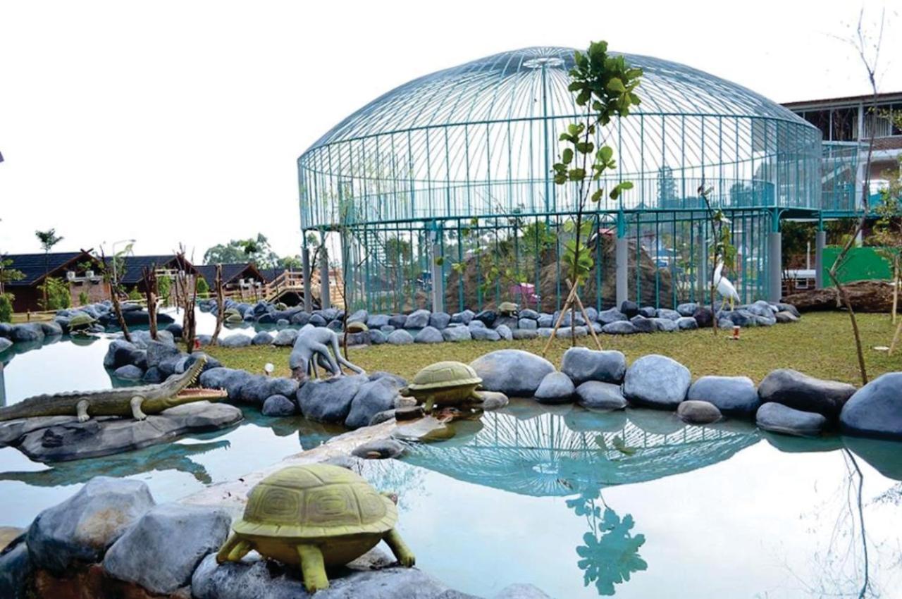 Ciwidey Valley Resort Hot Spring Waterpark Rancabali Exterior photo